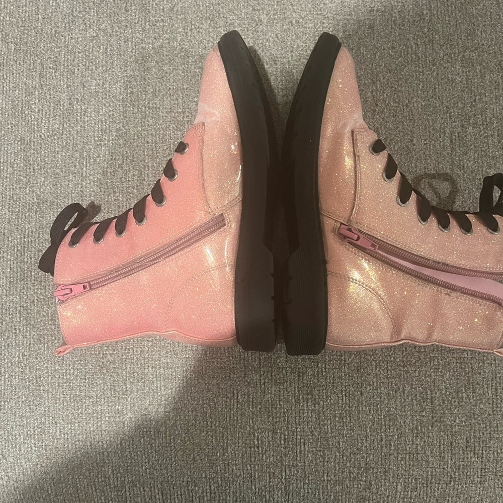 There Abouts Girls Pink Glittery Pink Shimmery boots with side zipper! Size 2M. - Picture 15 of 16